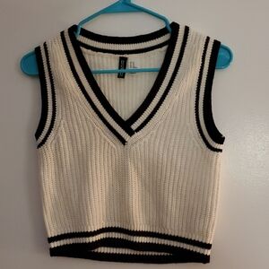 H&M Monochrome Knit Vest